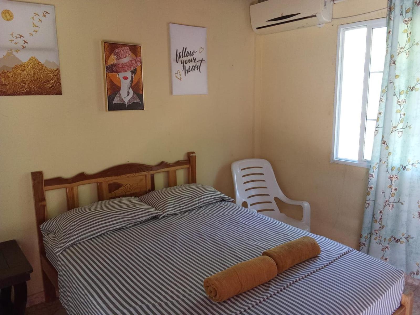 Oceans Hostal Санта-Каталина Экстерьер фото