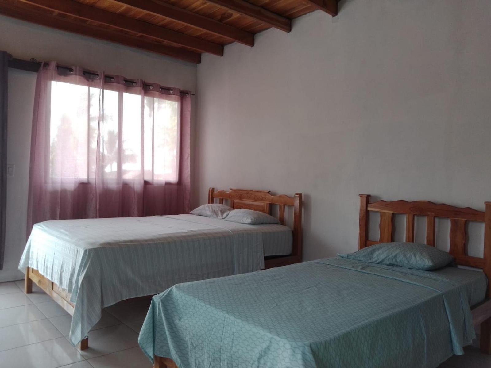 Oceans Hostal Санта-Каталина Экстерьер фото