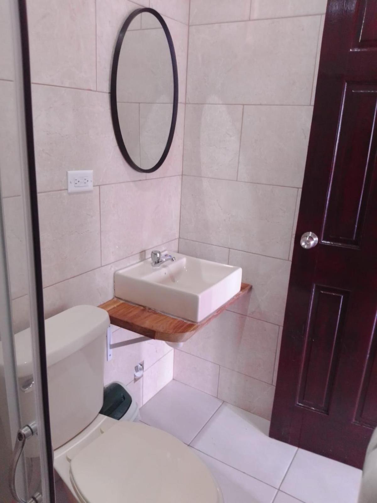 Oceans Hostal Санта-Каталина Экстерьер фото